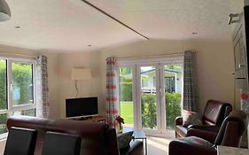 Luxury Spacious House With Two Bathrooms At Park With Swimming Pools, Restaurant, Bowling, Massage & Wellness